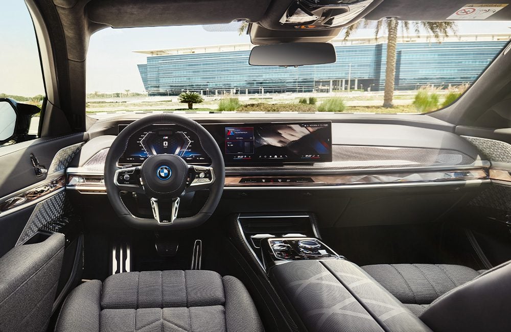 bmw-i7-1