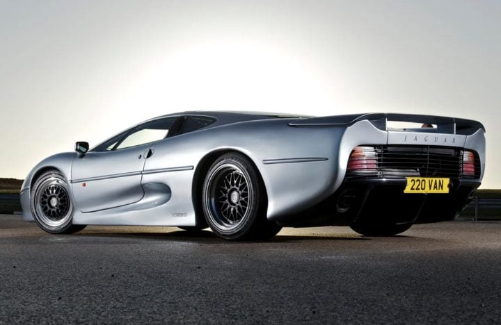 xj220-3-720x468-1 Jaguar XJ220 rear